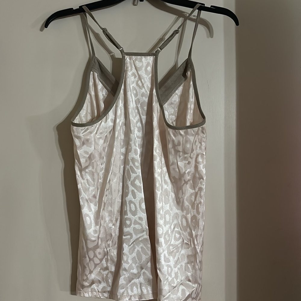 Hem & Thread Leopard Satin V Neck Contrast Halter Camisole - Picture 6 of 7